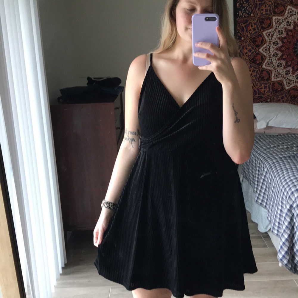 Black Velvet Dress Plus